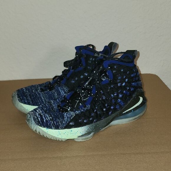 Lebron James 17 Constellation Shoes - Picture 3 of 6